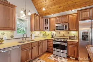 370 Appaloosa Trail, Burnsville, NC 28714 - Photo 8