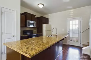 12708 Persimmon Tree Dr, Charlotte, NC 28273 - Photo 4