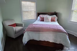 823 Sedgefield Rd, Charlotte, NC 28209 - Photo 18