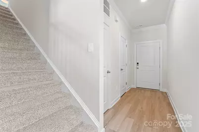 3008 Summit Oaks Road, Charlotte, NC 28269 - Photo 2