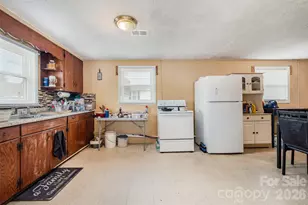 3948 Main Ave Dr NW, Hickory, NC 28601 - Photo 2