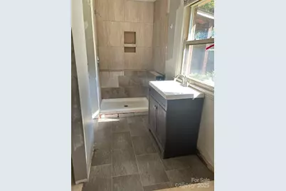 4814 Hidden Valley Road, Charlotte, NC 28213 - Photo 8