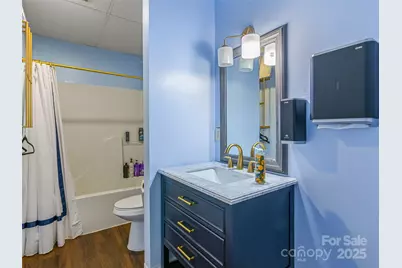 125 S Main Street, Hendersonville, NC 28792 - Photo 32