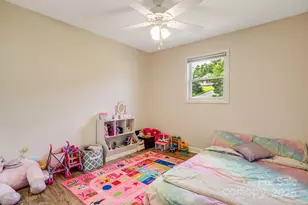 4155 Turnpike Rd, Horse Shoe, NC 28742 - Photo 24