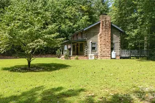 2038 Toms Creek Rd, Marion, NC 28752 - Photo 12