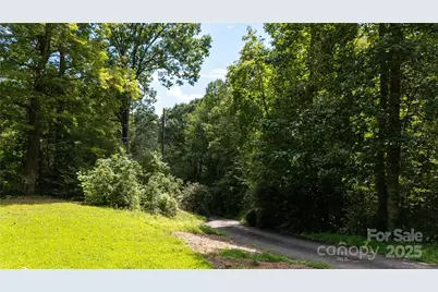 2038 Toms Creek Road, Marion, NC 28752 - Photo 14