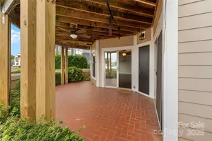 18647 Vineyard Point Ln, Cornelius, NC 28031 - Photo 12