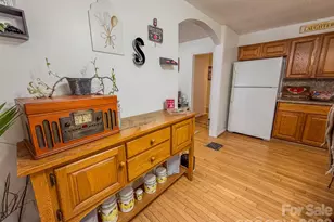 2301 Silver Ml Rd, Marshall, NC 28753 - Photo 16