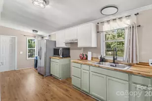 156 White Poplar St, Ramseur, NC 27316 - Photo 10