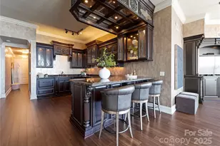 215 N Pine St, Charlotte, NC 28202 - Photo 8