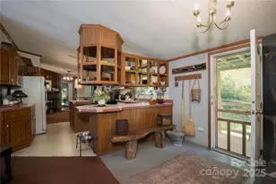 614 Upper Doe Bag Rd, Green Mountain, NC 28740 - Photo 28