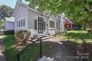 539 Margaret Dr, Statesville, NC 28677 - Photo 2