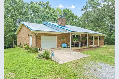 400 Sunset Heights, Canton, NC 28716 - Photo 1