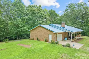 400 Sunset Heights, Canton, NC 28716 - Photo 2