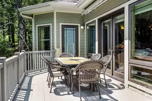 301 Gateway Dr, Hendersonville, NC 28739 - Photo 16