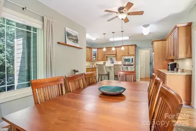 301 Gateway Drive, Hendersonville, NC 28739 - Photo 10