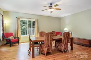 301 Gateway Dr, Hendersonville, NC 28739 - Photo 32