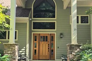 301 Gateway Dr, Hendersonville, NC 28739 - Photo 1