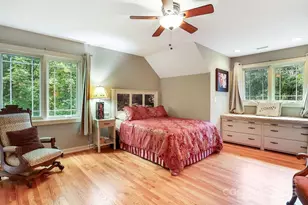 301 Gateway Dr, Hendersonville, NC 28739 - Photo 24