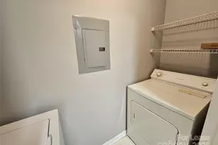 9811 Campus Walk Ln, Charlotte, NC 28262 - Photo 20