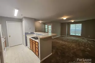 9811 Campus Walk Ln, Charlotte, NC 28262 - Photo 6