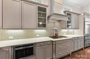 4303 Calvet Ct, Charlotte, NC 28210 - Photo 10