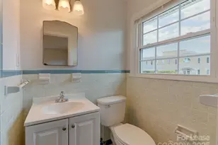 1432 Bevis Dr, Charlotte, NC 28209 - Photo 30