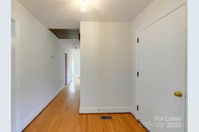 1432 Bevis Drive, Charlotte, NC 28209 - Photo 4
