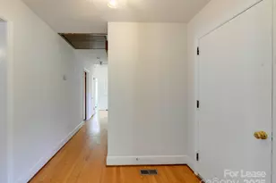 1432 Bevis Dr, Charlotte, NC 28209 - Photo 4