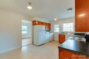 1432 Bevis Dr, Charlotte, NC 28209 - Photo 16