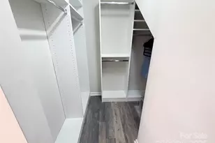 9211 Ravenwing Dr, Charlotte, NC 28262 - Photo 10