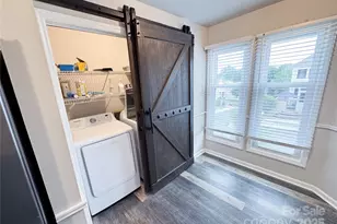 9211 Ravenwing Dr, Charlotte, NC 28262 - Photo 20