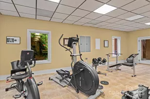 368 Players Ridge Rd, Hickory, NC 28601 - Photo 32