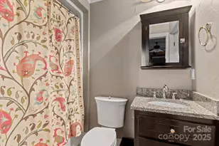 368 Players Ridge Rd, Hickory, NC 28601 - Photo 30