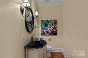 368 Players Ridge Rd, Hickory, NC 28601 - Photo 16