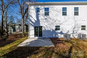 2032 Mandarin Blvd, Charlotte, NC 28205 - Photo 34