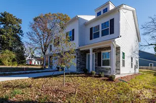 2032 Mandarin Blvd, Charlotte, NC 28205 - Photo 2