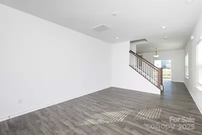 2032 Mandarin Boulevard, Charlotte, NC 28205 - Photo 8