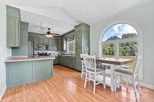 209 Catawba Ave, Hickory, NC 28601 - Photo 14