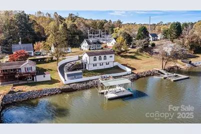 209 Catawba Avenue, Hickory, NC 28601 - Photo 2