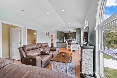 209 Catawba Avenue, Hickory, NC 28601 - Photo 22