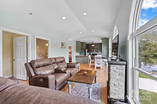 209 Catawba Ave, Hickory, NC 28601 - Photo 22