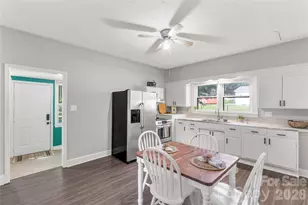 206 McConnell St, Clover, SC 29710 - Photo 8