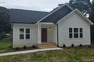 309 Riley Ct, Gastonia, NC 28052 - Photo 2