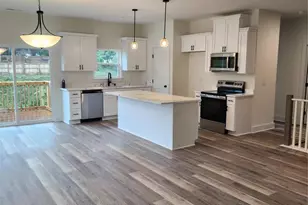 309 Riley Ct, Gastonia, NC 28052 - Photo 4