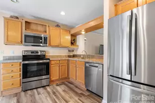 9 Sun Ridge Rd, Asheville, NC 28806 - Photo 8