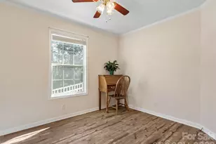 9 Sun Ridge Rd, Asheville, NC 28806 - Photo 18