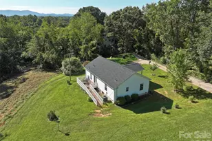 9 Sun Ridge Rd, Asheville, NC 28806 - Photo 2