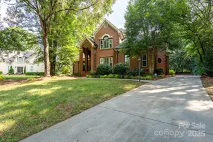 5201 Jupiter Hills Ct, Charlotte, NC 28277 - Photo 2