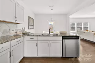 140 Canada Dr, Statesville, NC 28166 - Photo 8